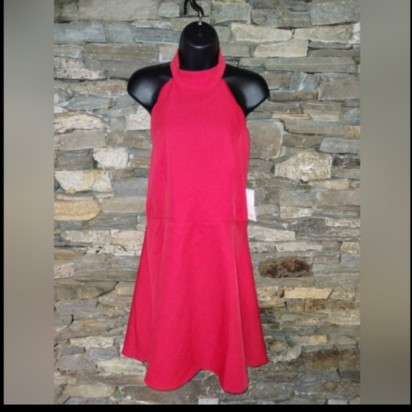 Tobi Red NWT halter dress, scalloped hem and side trim size xl - Picture 10 of 12